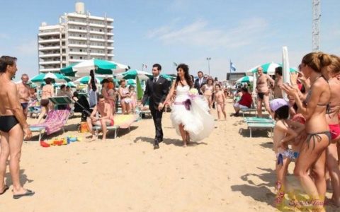 Ślub na plaży Jesolo Lido - zdjęcie 02